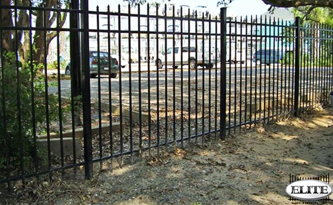 Elite EFS-55 Decorative Aluminum Fence around Yard