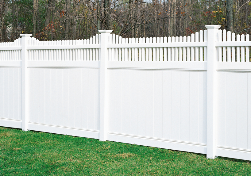 The Chesterfield Huntington Vinyl Fence Section now has the option of a scalloped picket finished look to go along with the privacy and deco rail. 